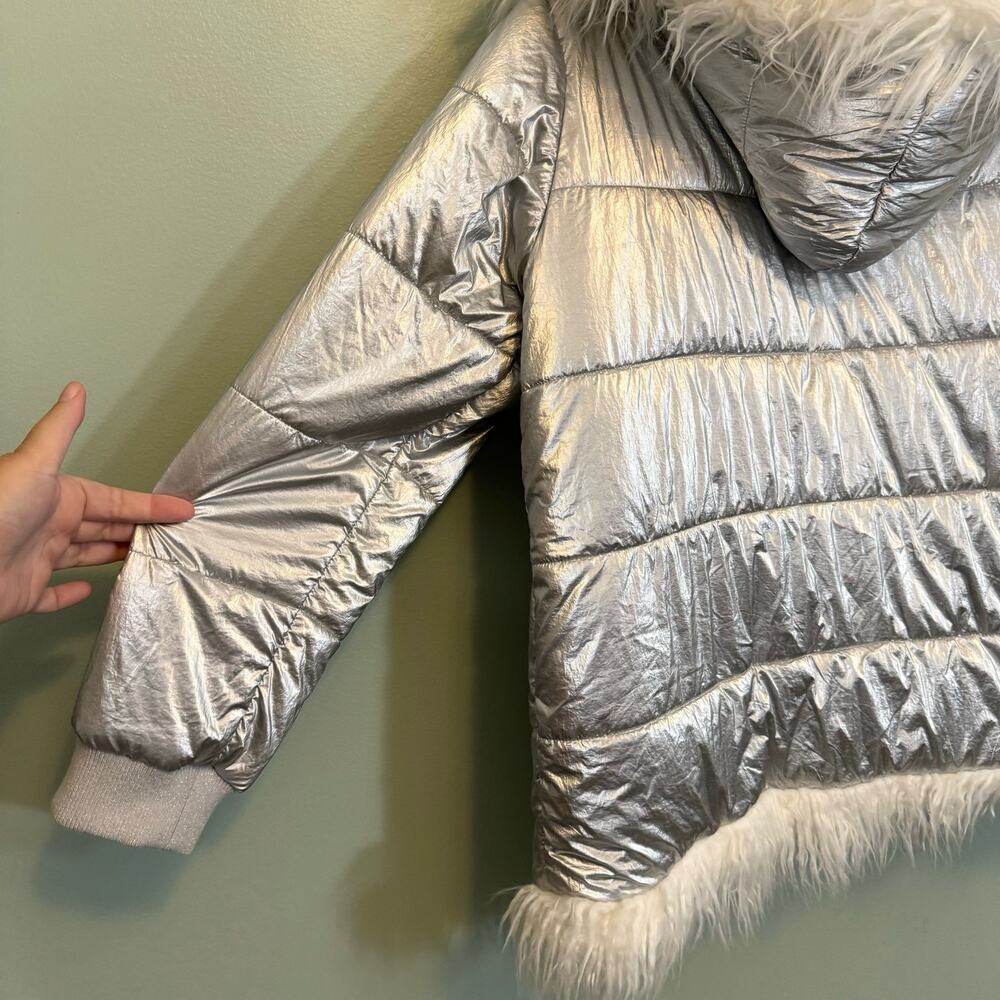 Donna Salyers Fabulous Furs Coat Women 2X Silver Metallic Hooded Faux Fur Puffer - Picture 6 of 12